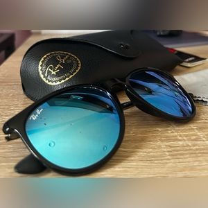 Ray-Ban Erika RB4171 Sunglasses